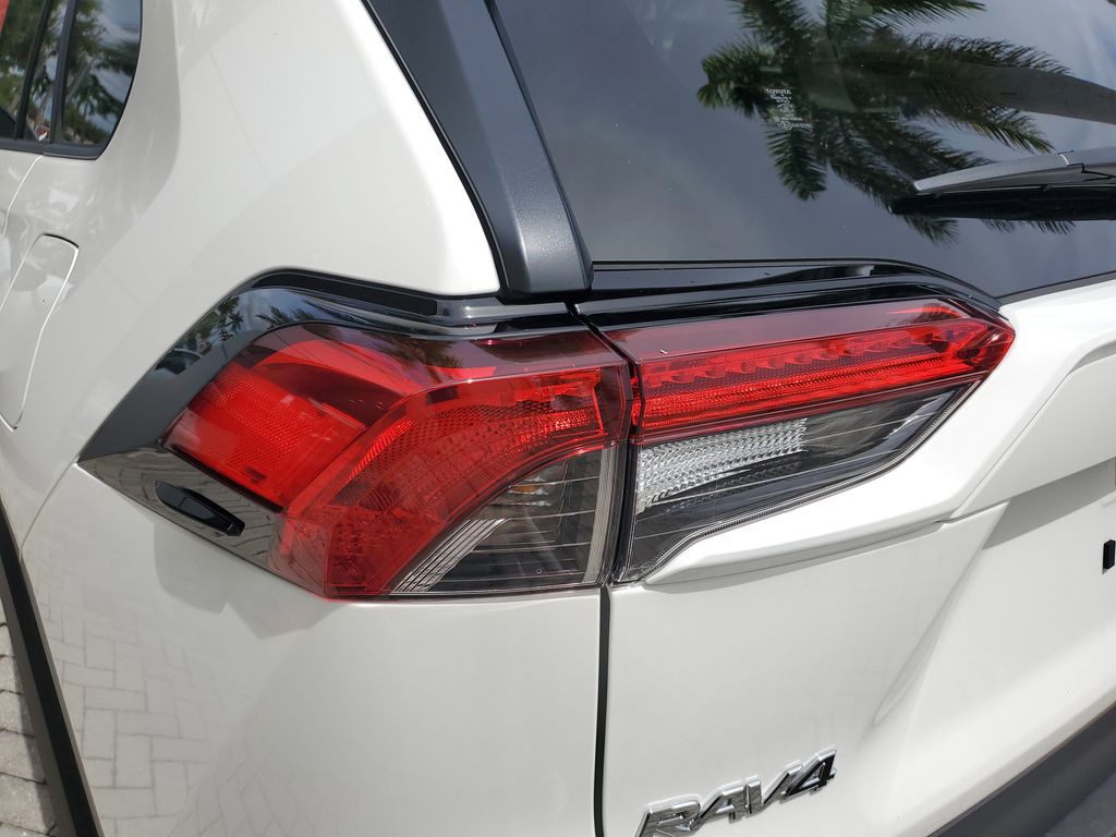 2025 Toyota RAV4 LE photo 12