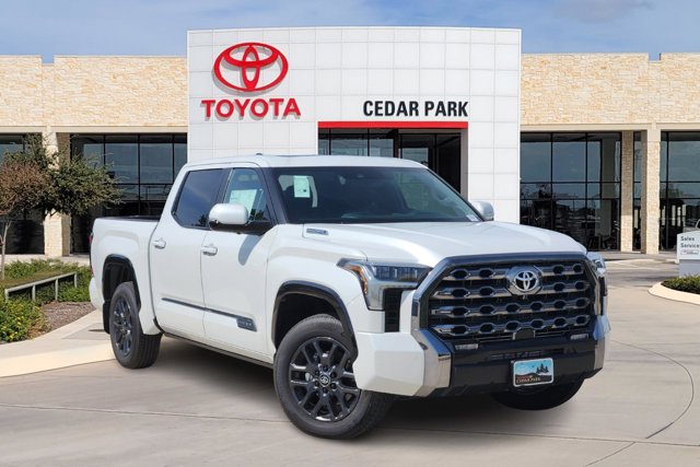 2025 Toyota Tundra Platinum CrewMax photo 17