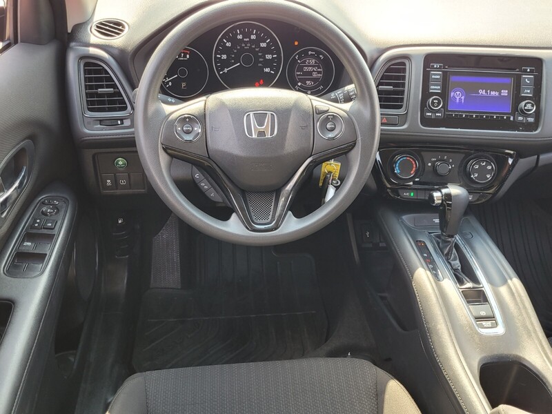 2016 Honda HR-V LX photo 10