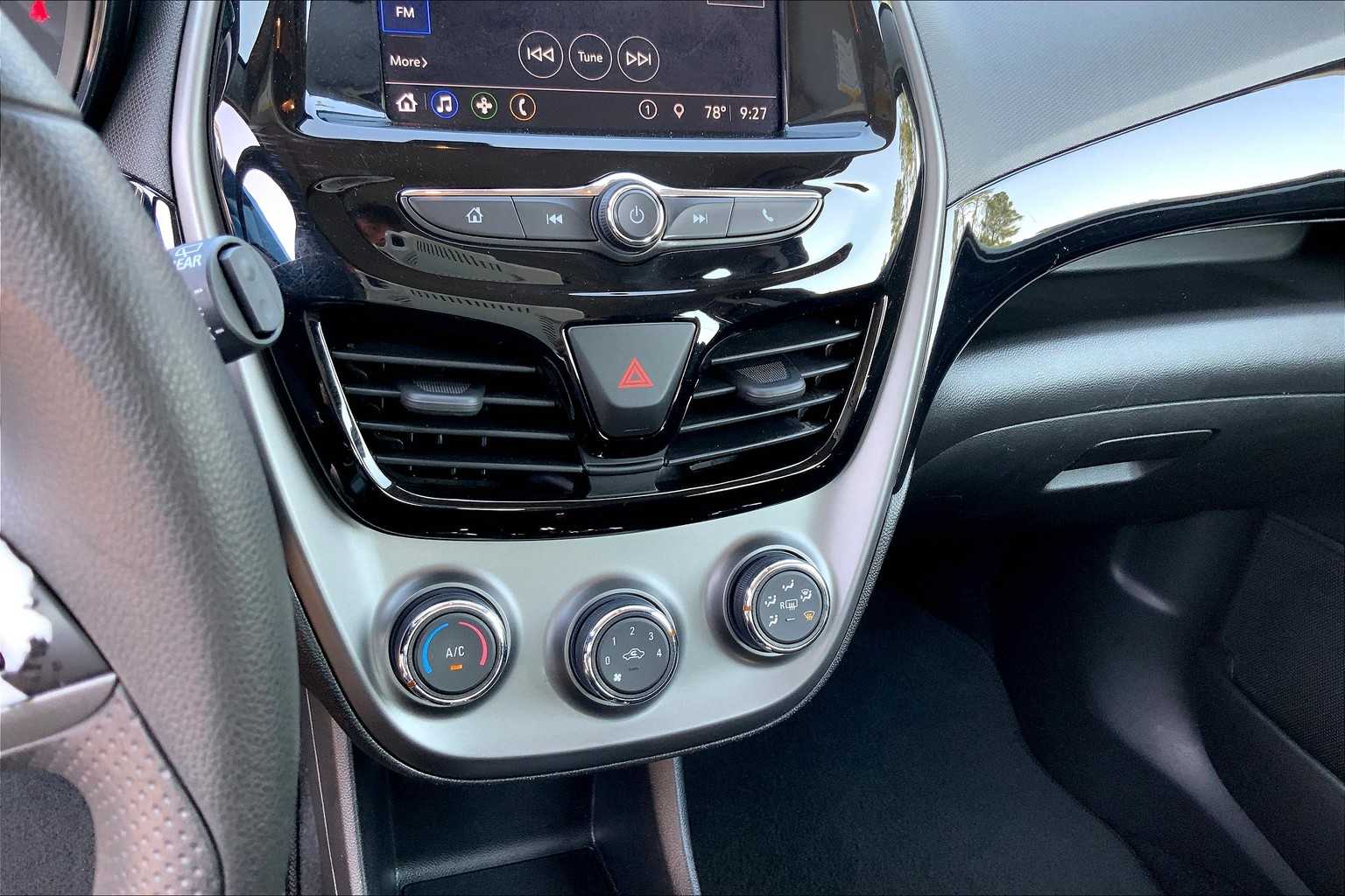 2020 Chevrolet Spark 1LT LT photo 26