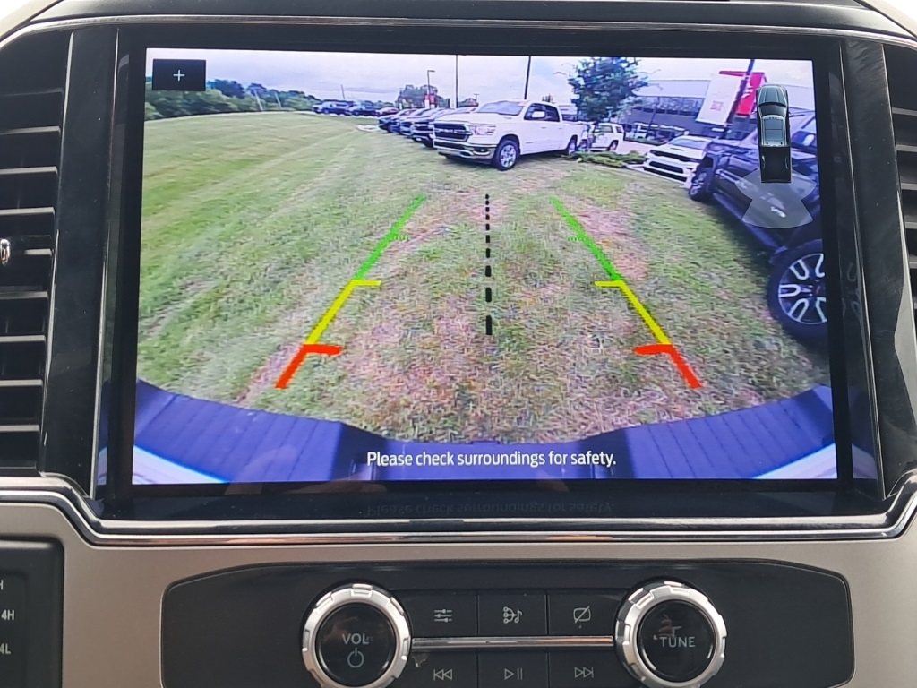 2022 Ford F-250 photo 16