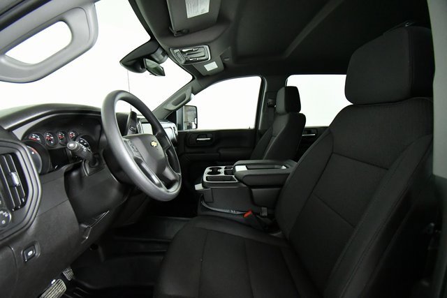 2026 Chevrolet Silverado 2500HD photo 4