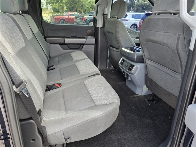 2022 Ford F-150 Lightning XLT photo 15