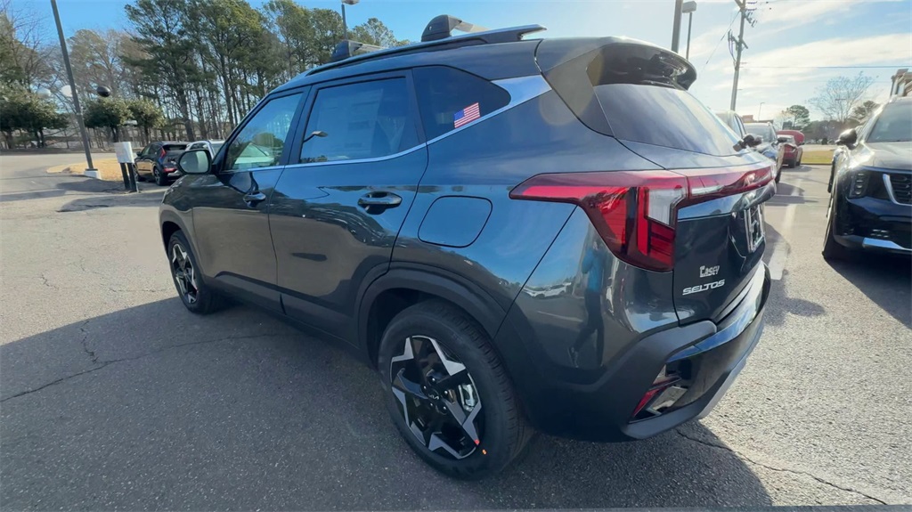 2025 Kia Seltos EX photo 6