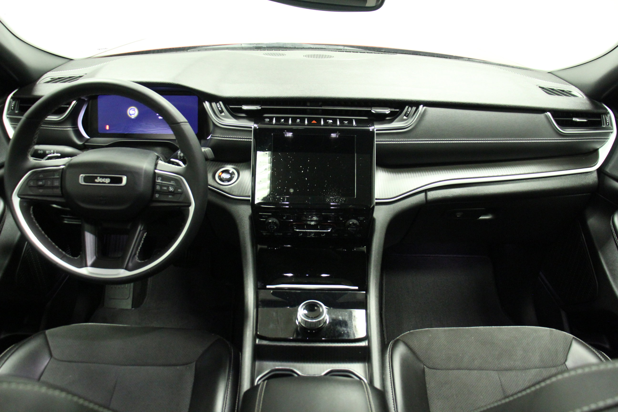 2024 Jeep Grand Cherokee Altitude X photo 17
