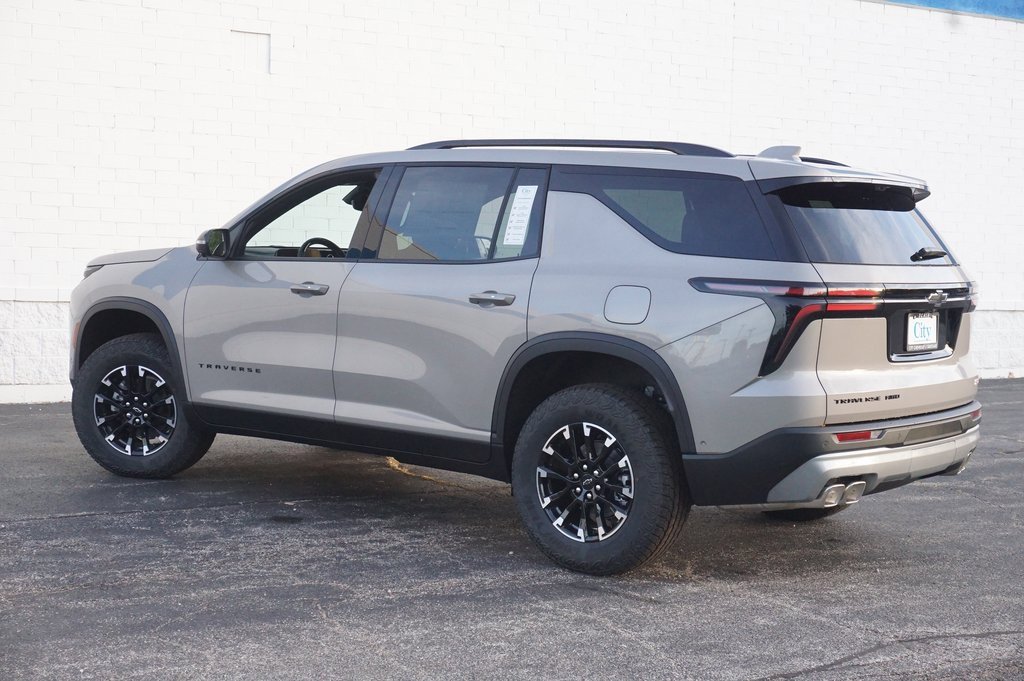 2026 Chevrolet Traverse Z71 photo 8