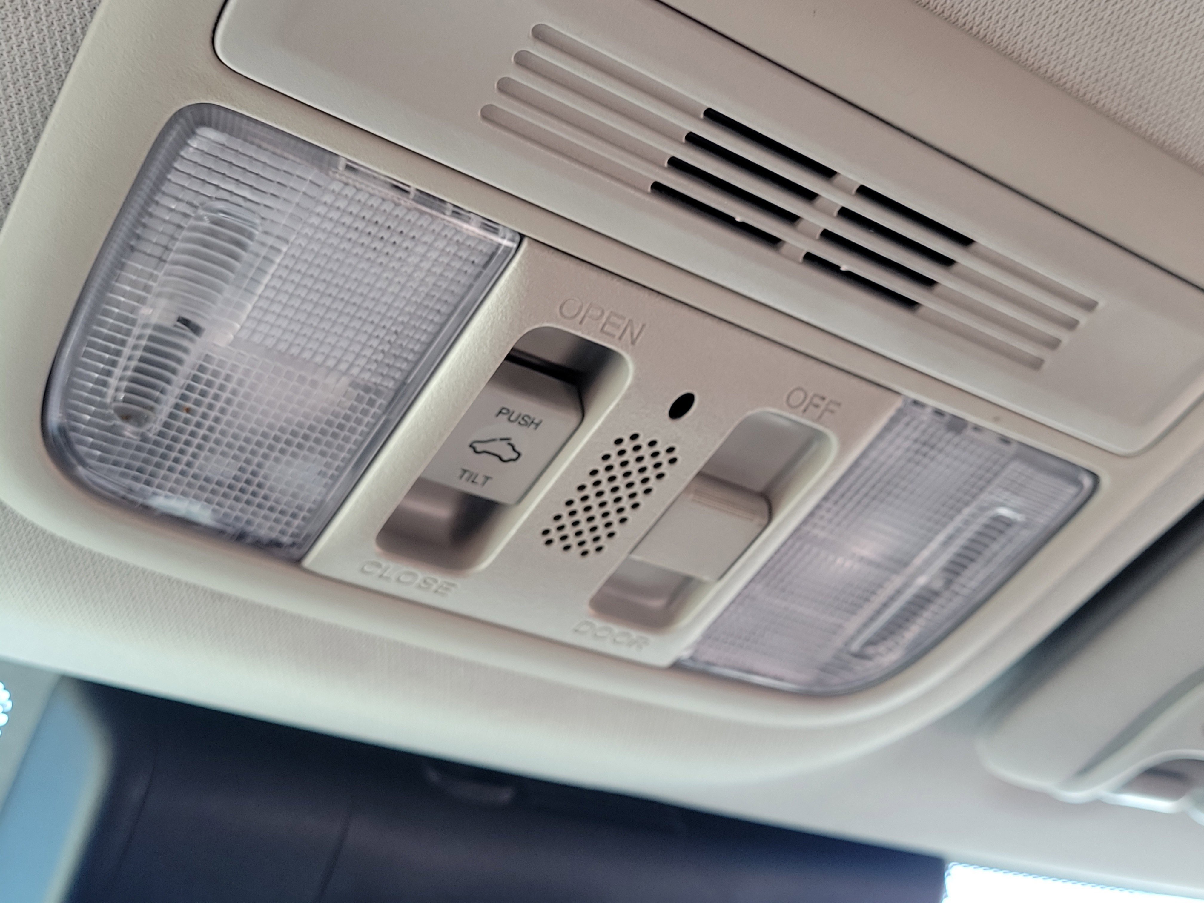 2020 Honda Civic EX-L photo 4