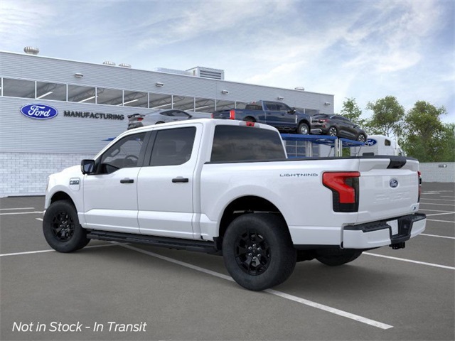 2025 Ford F-150 Lightning XLT photo 3