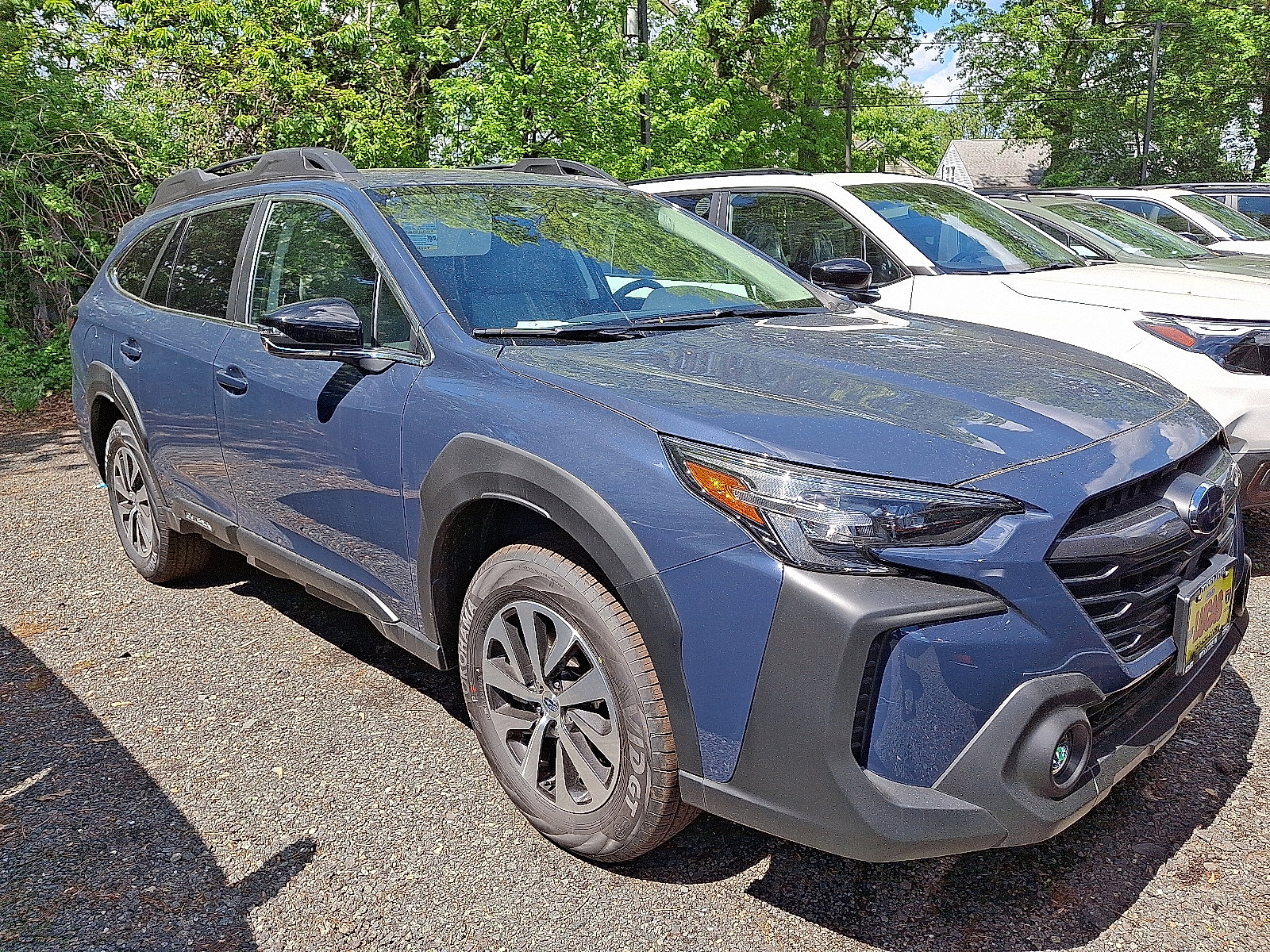 2025 Subaru Outback Premium photo 2