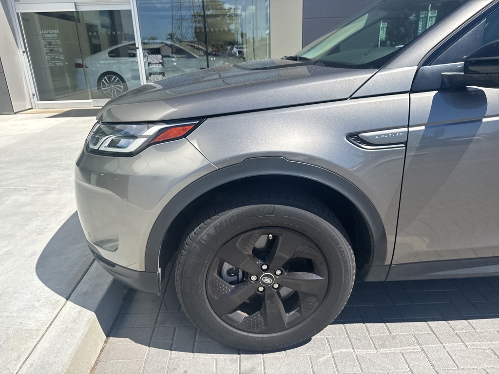 2023 Land Rover Discovery Sport S photo 4