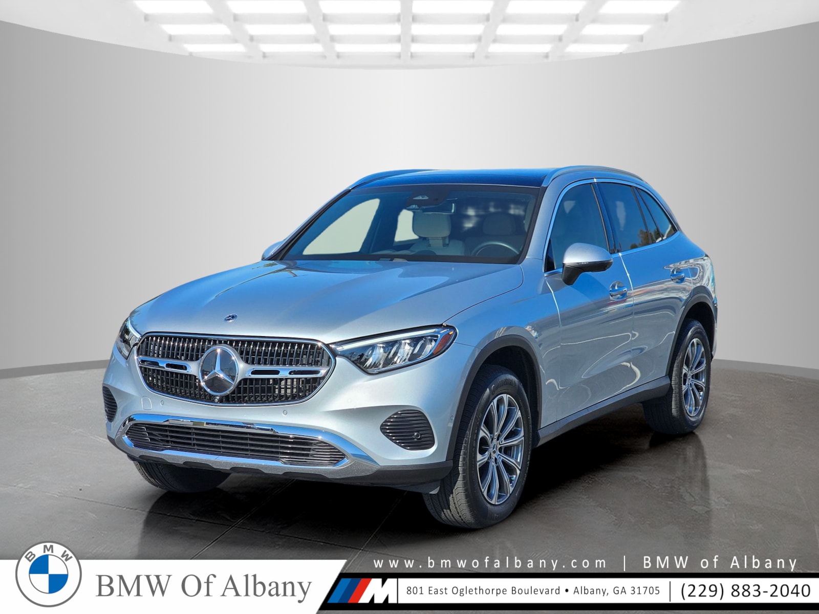 2025 Mercedes-Benz GLC Base's photo