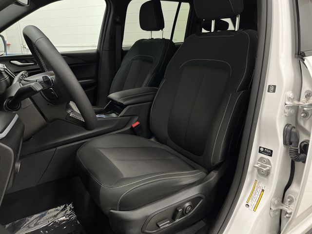 2024 Jeep Grand Cherokee Laredo photo 4