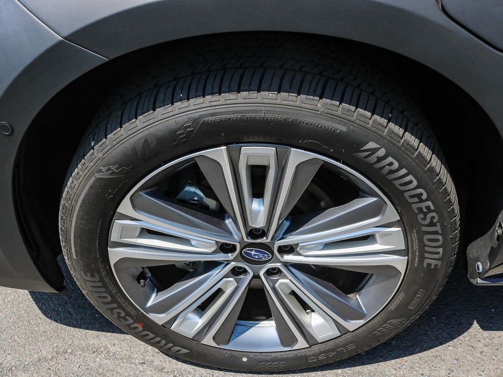 2023 Subaru Solterra Limited photo 8
