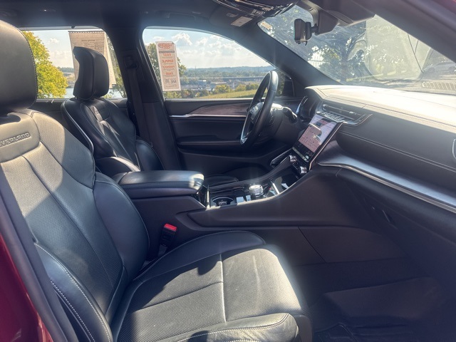 2021 Jeep Grand Cherokee Overland photo 9