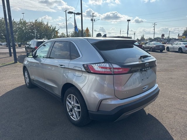 2023 Ford Edge SEL photo 3