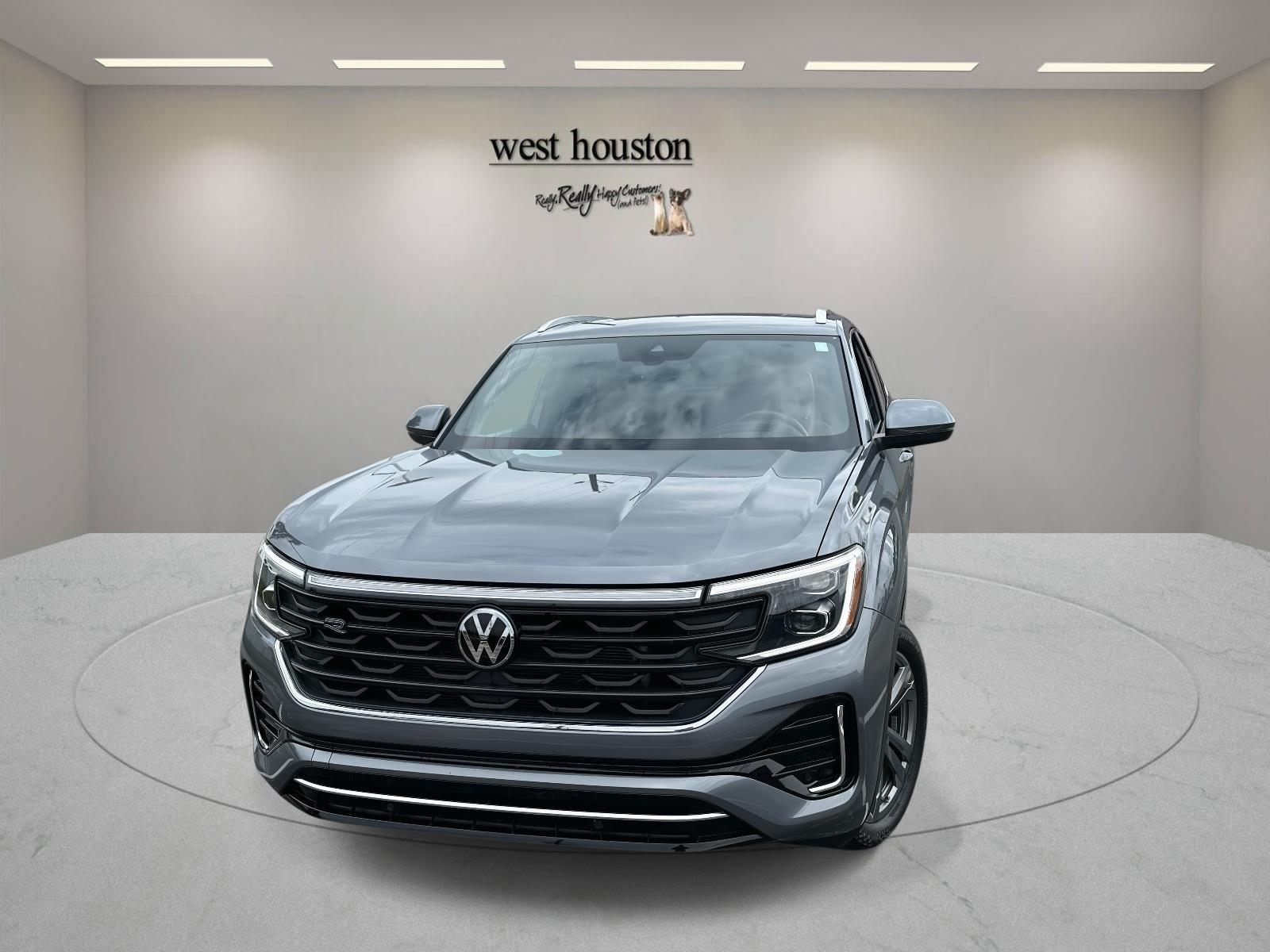 2024 Volkswagen Atlas Cross Sport SEL R-LINE's photo