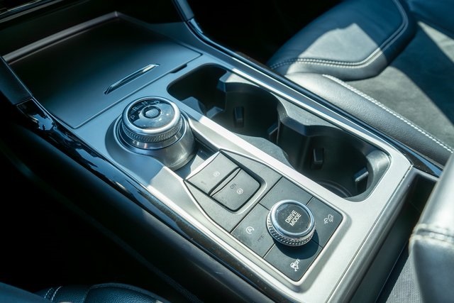 2022 Ford Explorer ST photo 21