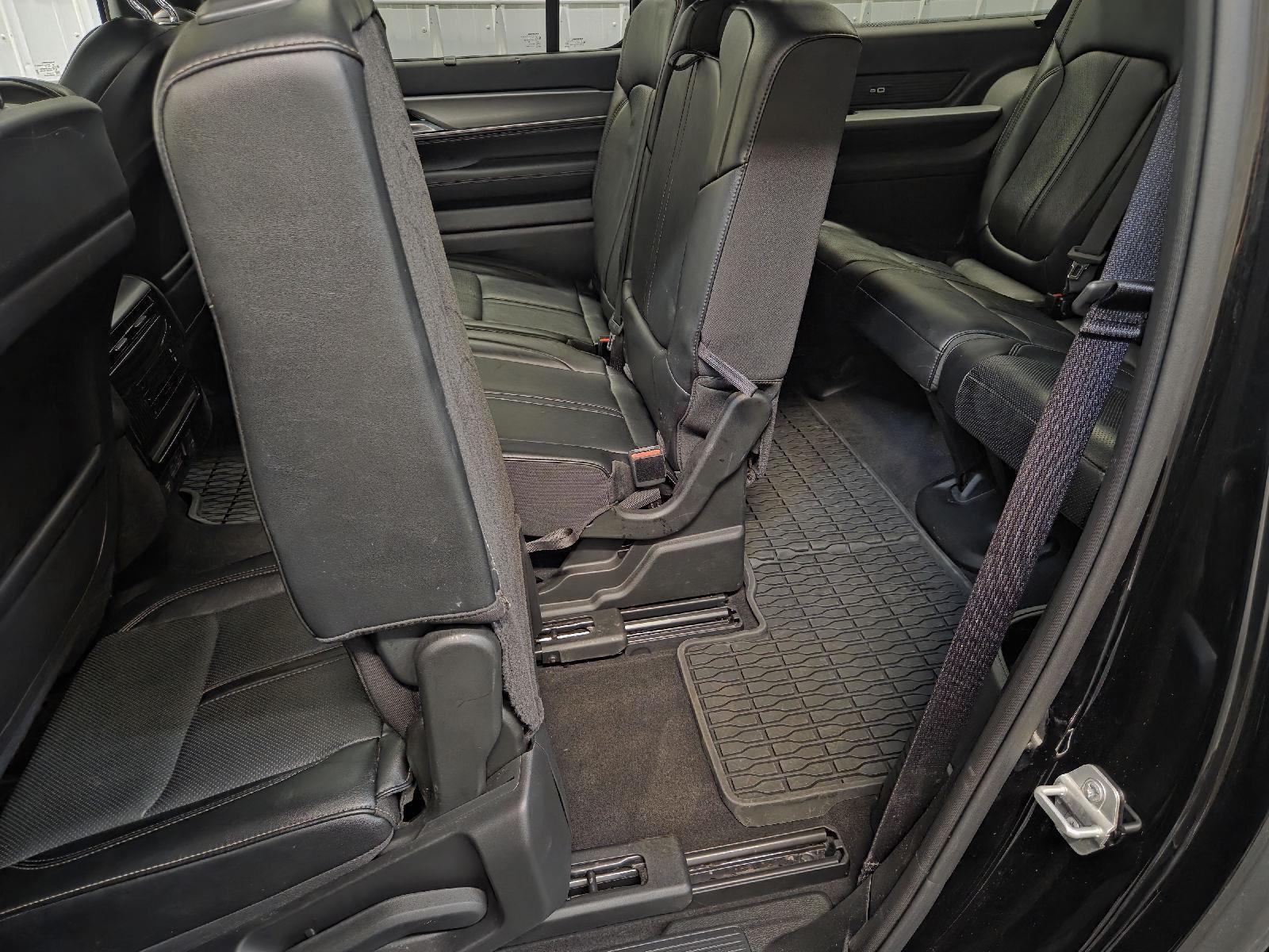 2024 Jeep Wagoneer L Series II Carbide photo 25