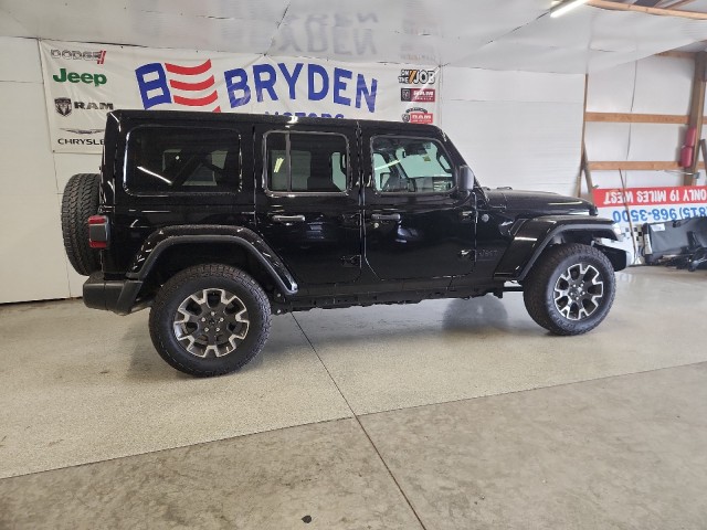 2025 Jeep Wrangler Sahara photo 2