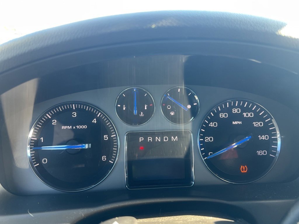 2007 Cadillac Escalade Base photo 18