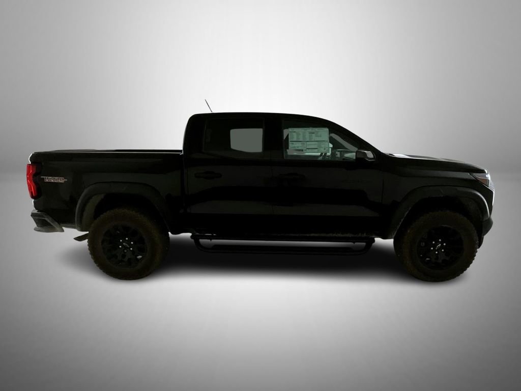 2025 Chevrolet Colorado Trail Boss photo 4