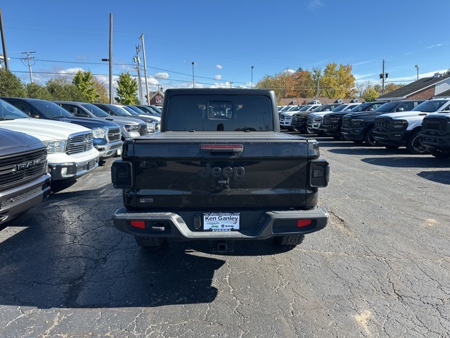 2023 Jeep Gladiator Sport S photo 3