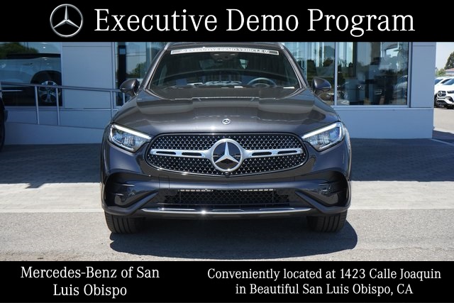 2025 Mercedes Benz GLC 300 photo 3