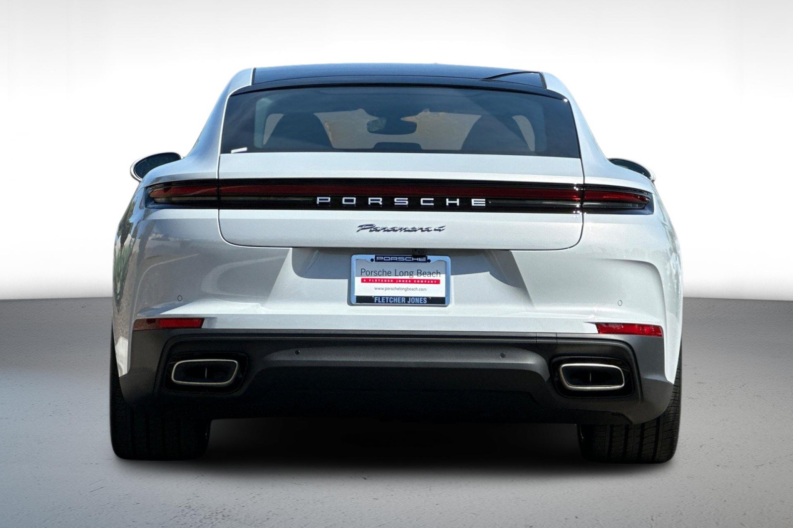 2026 Porsche Panamera 4 E-Hybrid photo 8