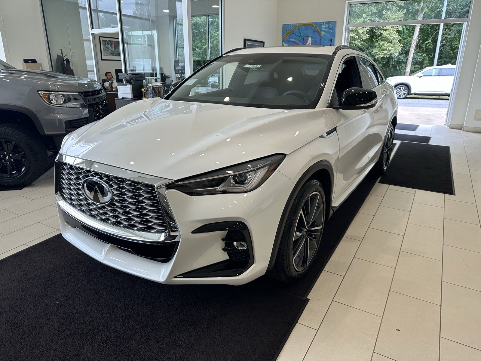 2025 Infiniti QX55 Luxe photo 2