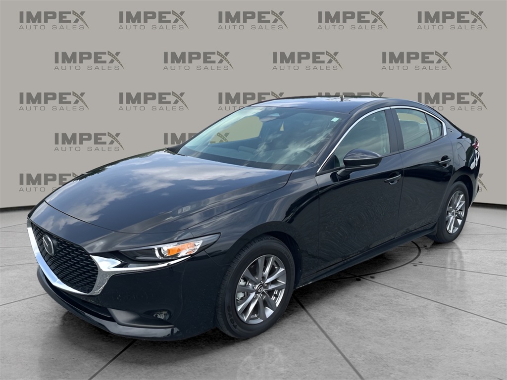 2024 Mazda Mazda3 S's photo