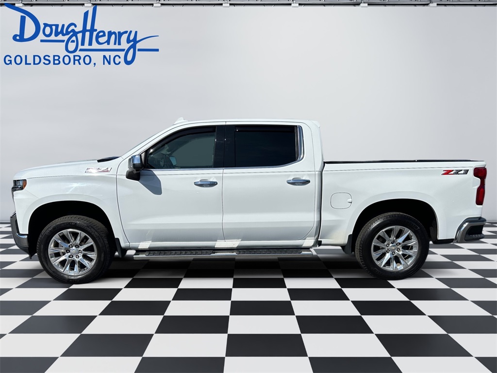 2022 Chevrolet Silverado 1500 LTZ photo 2