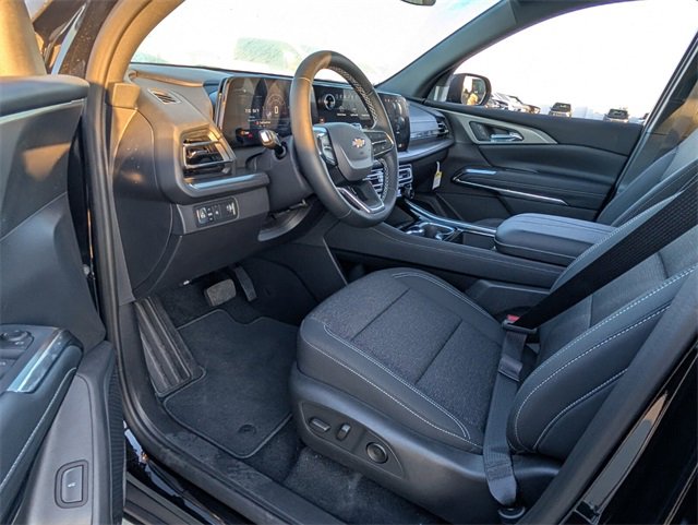 2026 Chevrolet Traverse photo 4