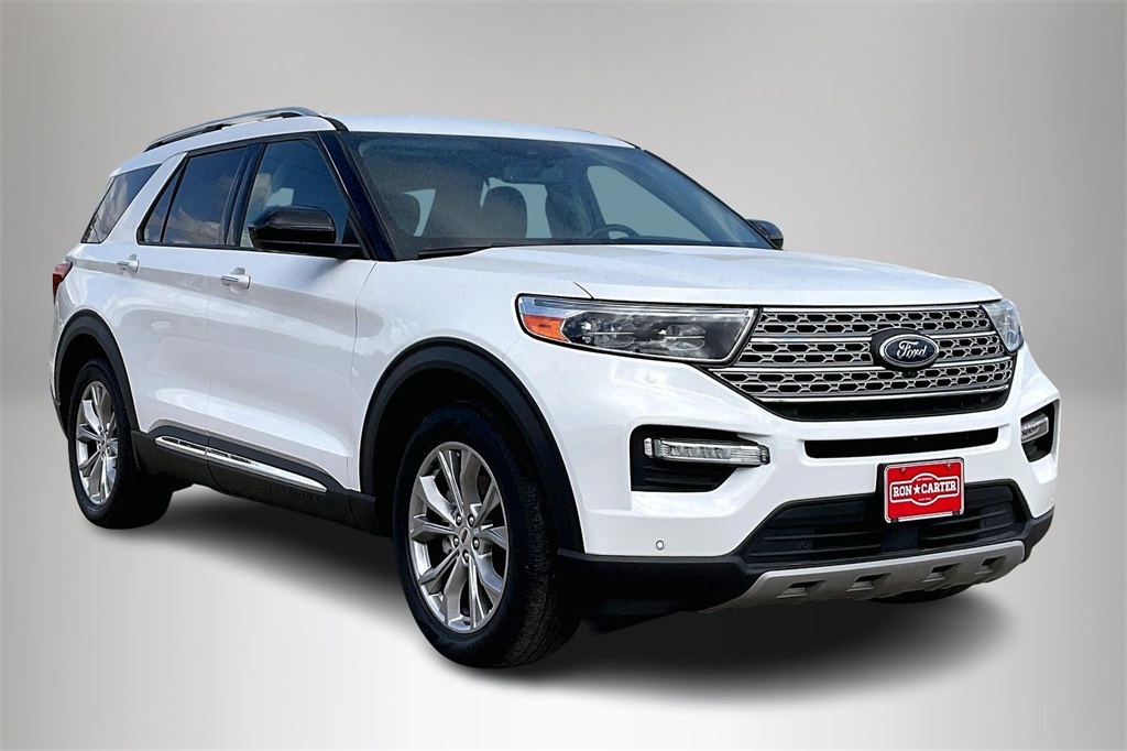 2022 Ford Explorer Limited's photo
