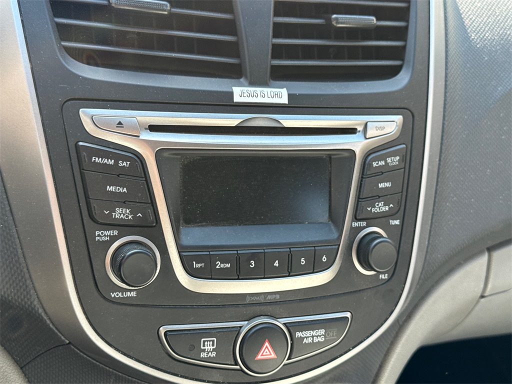 2016 Hyundai Accent SE photo 8