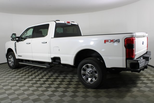 2026 Ford F-350 Lariat photo 4