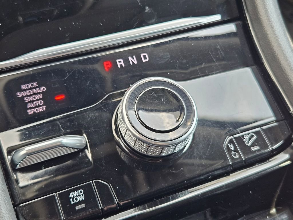 2023 Jeep Cherokee Base photo 16