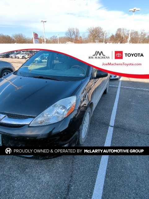 2009 Toyota Sienna Limited's photo