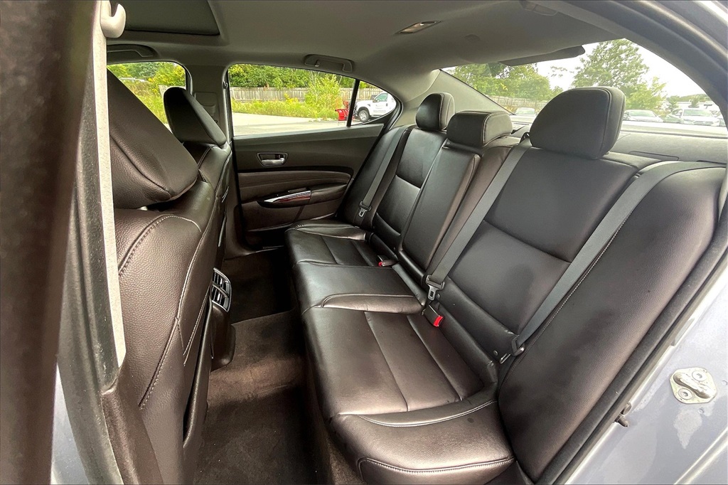 2015 Acura TLX Base photo 25