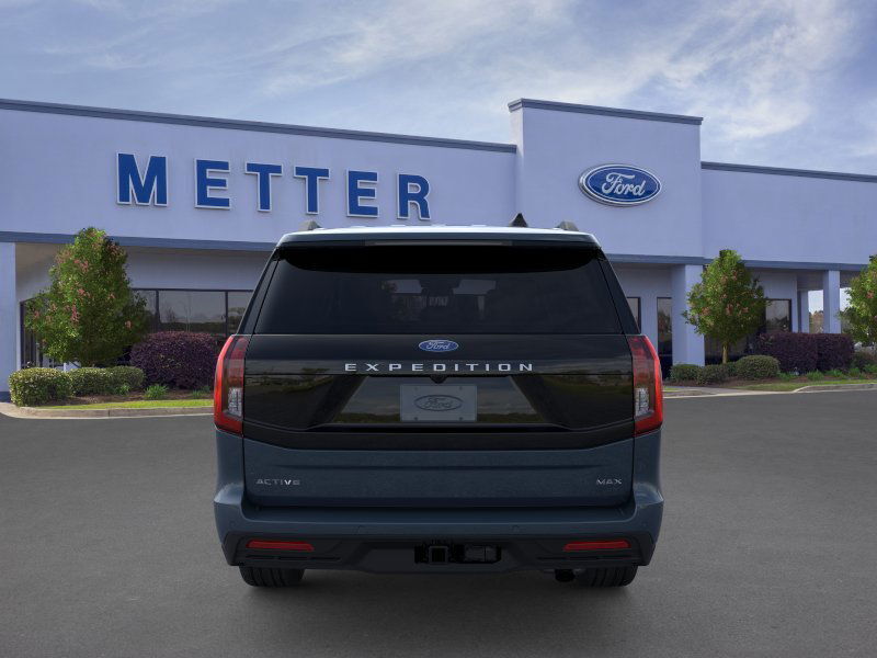 2025 Ford Expedition MAX photo 4