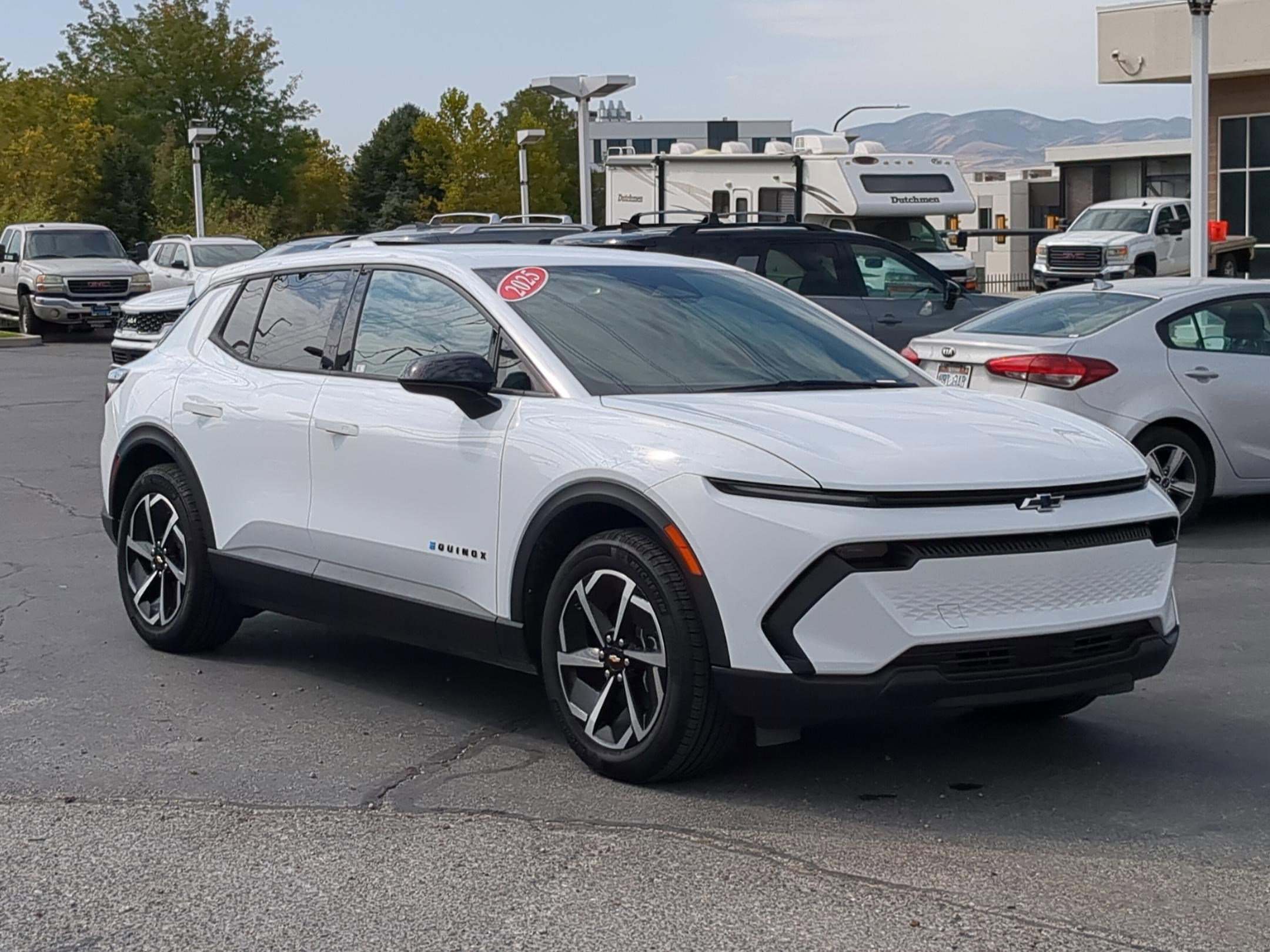 2025 Chevrolet Equinox EV 1LT photo 7