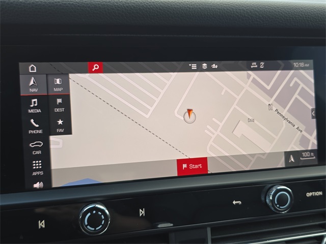 2022 Porsche Macan Base photo 20