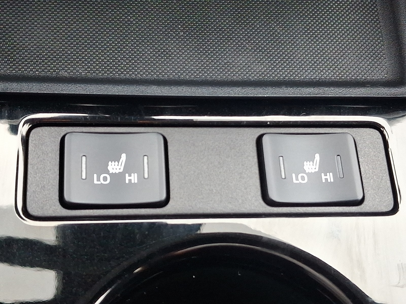 2022 Toyota Prius Prime LE photo 21