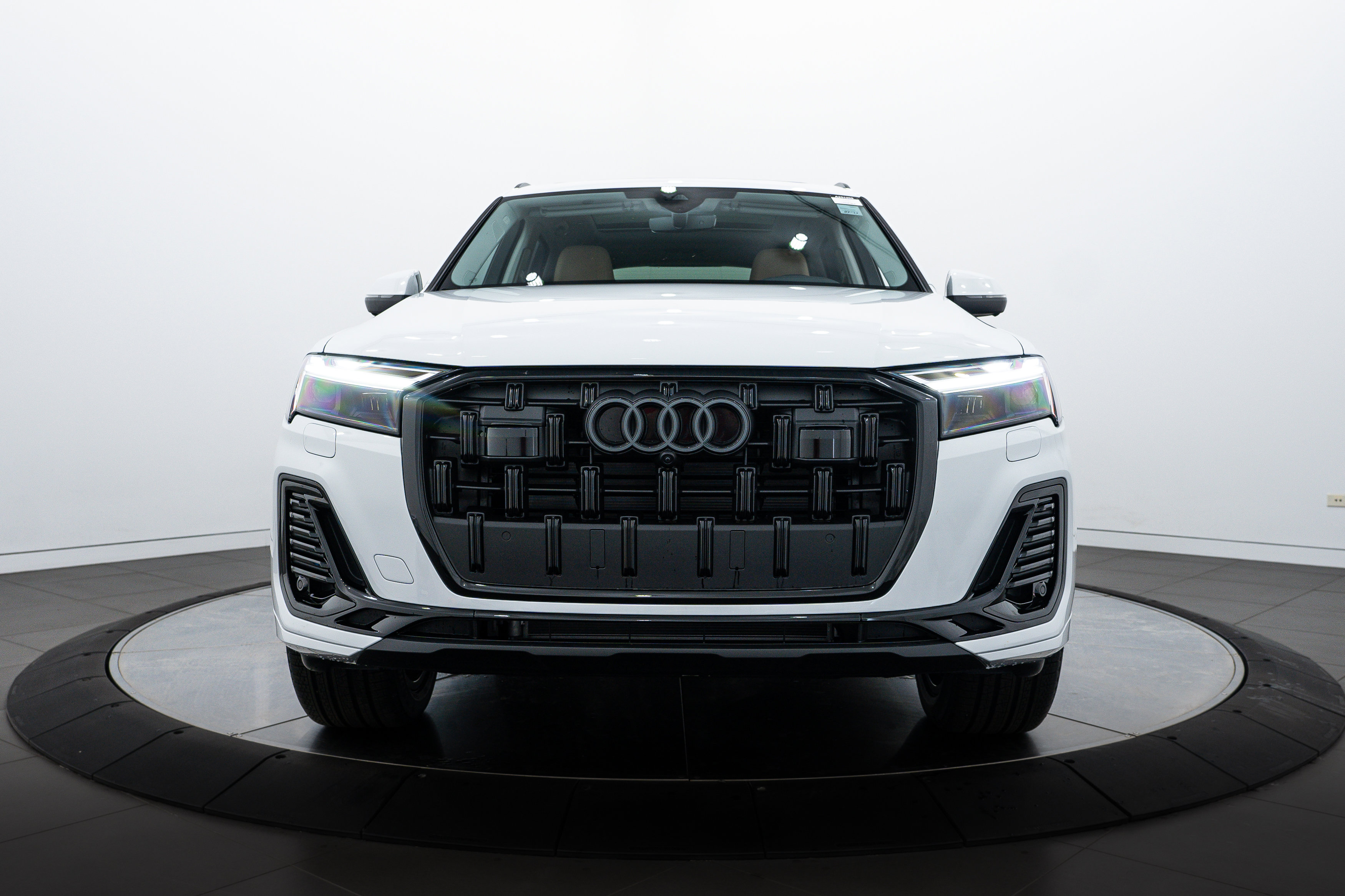 2025 Audi Q7 Premium Plus photo 10