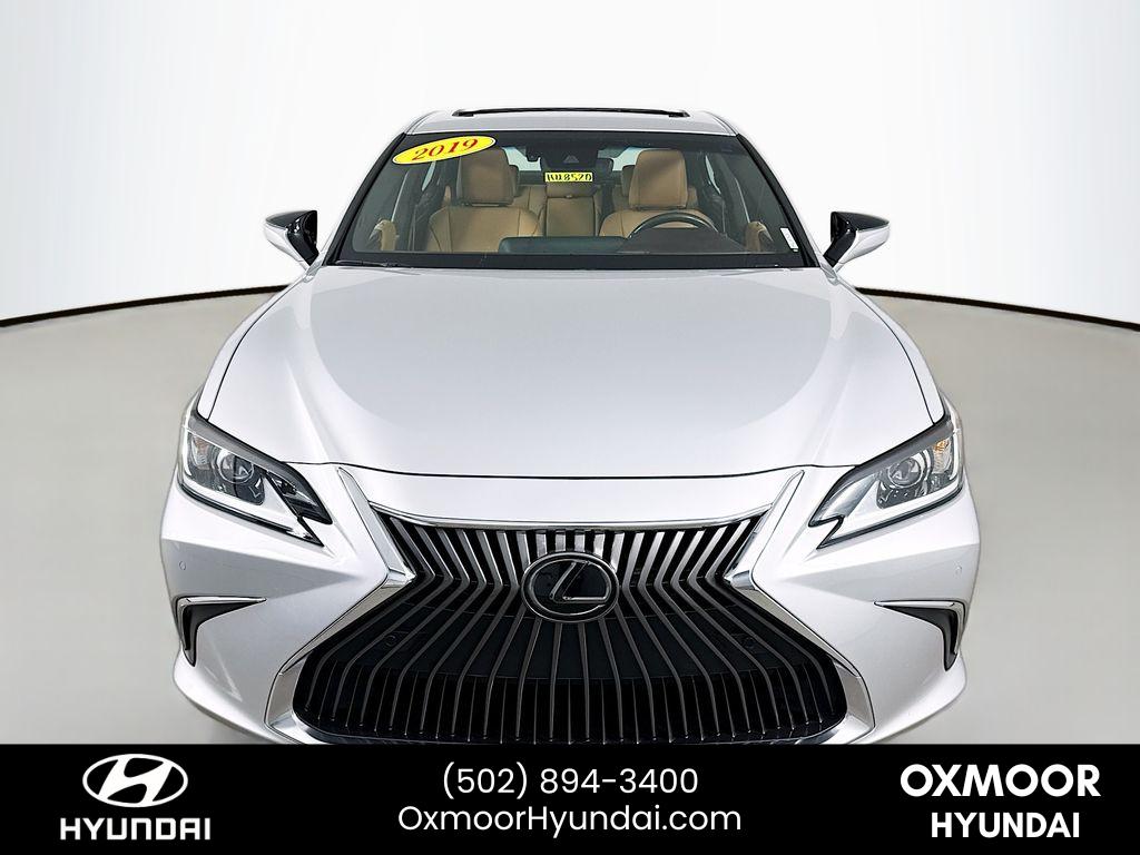 2019 Lexus ES 350 Base photo 2