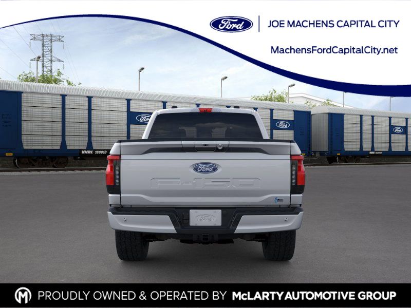 2025 Ford F-150 Lightning photo 4