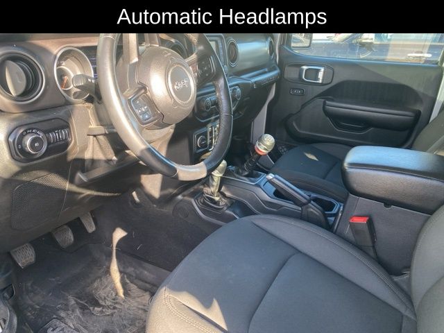 2018 Jeep Wrangler Unlimited Sport S photo 9
