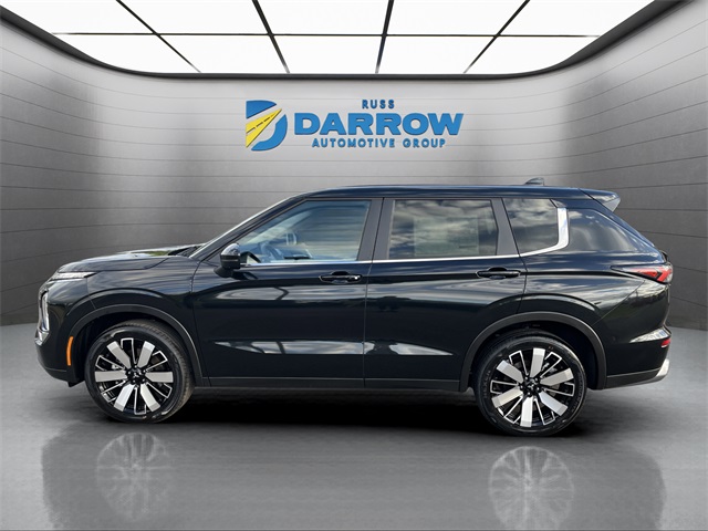 2025 Mitsubishi Outlander SE photo 2