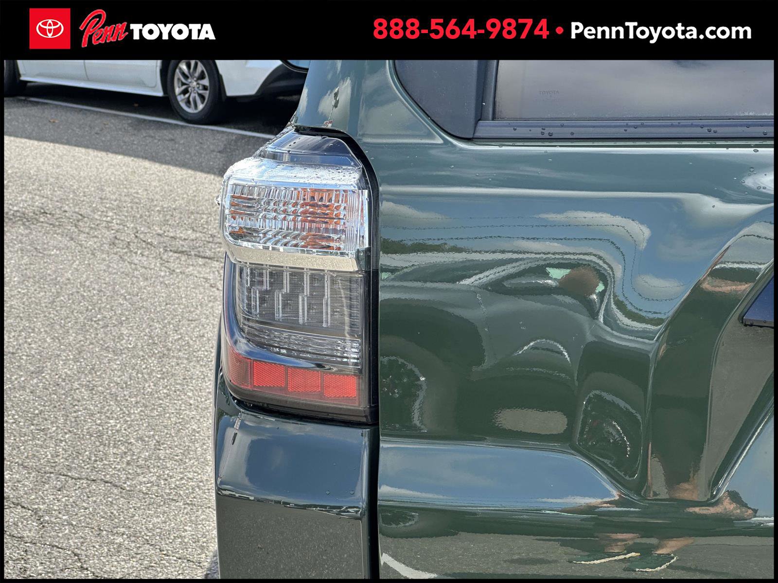 2022 Toyota 4Runner Premium photo 9