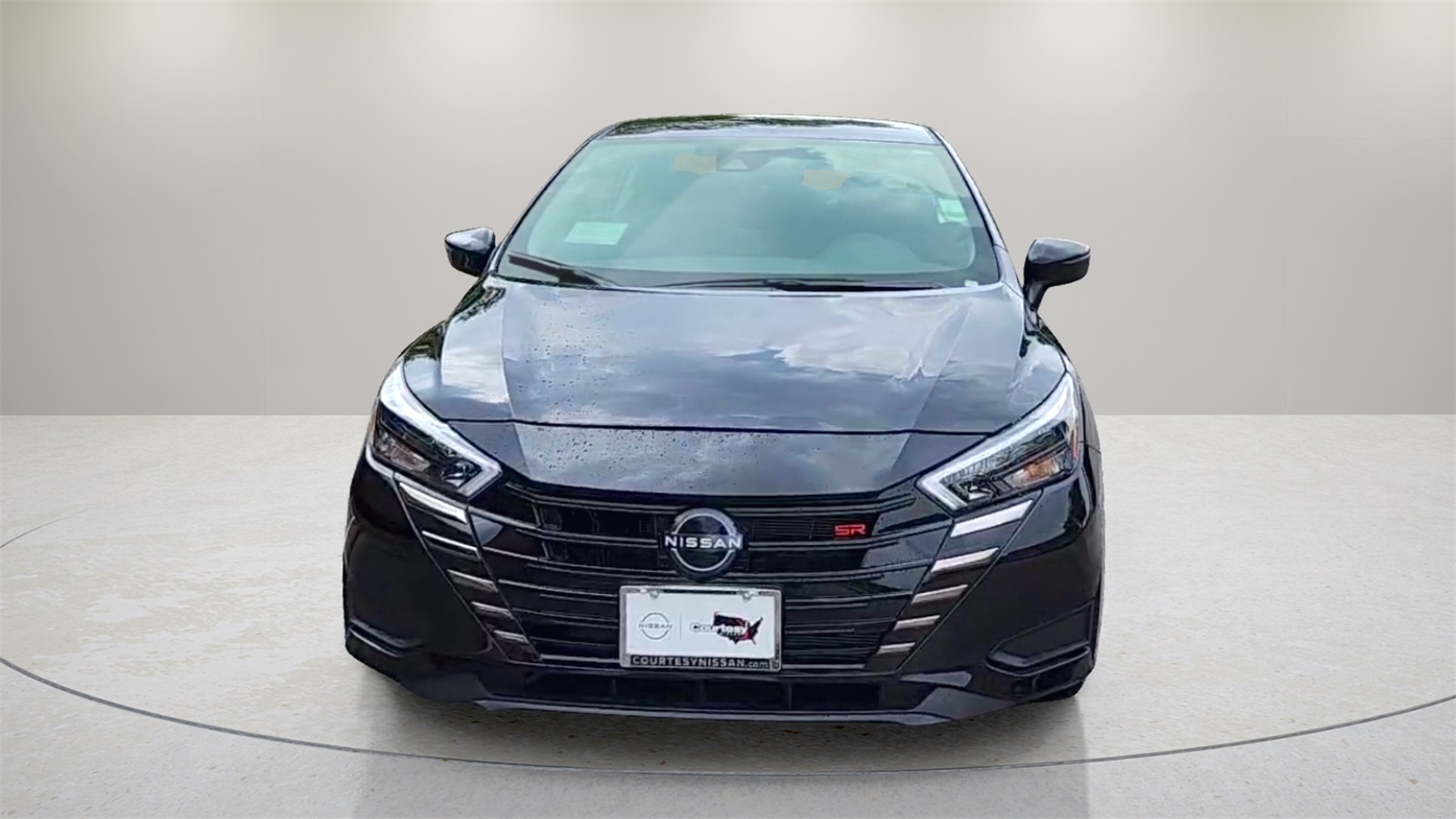 2025 Nissan Versa SR photo 2