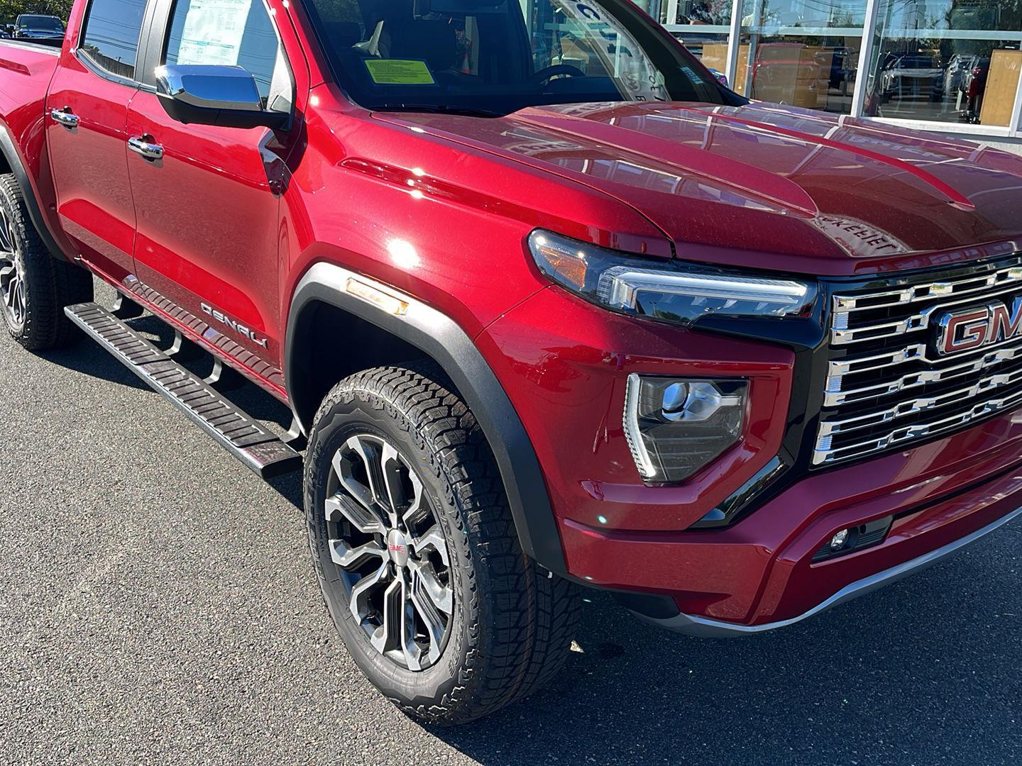 2026 Gmc Canyon Denali photo 3